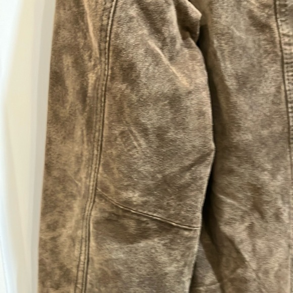 Coldwater Creek Brown suede Leather Jacket with Classic fitted design and snaps - Picture 16 of 16